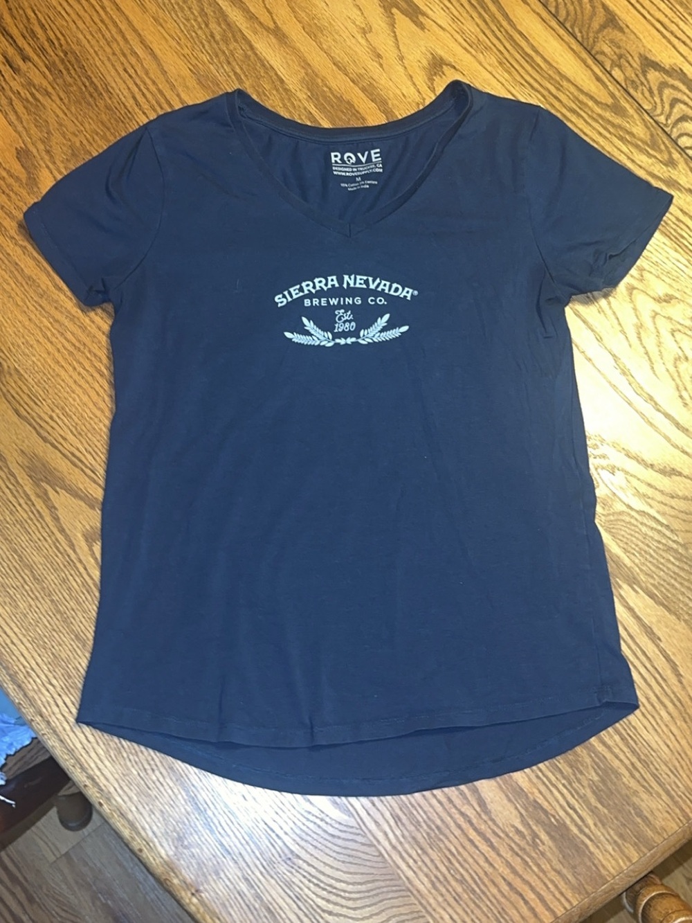 Sierra Nevada Women's Navy V‑Neck Tee